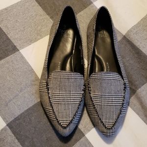 Time & tru slip on dressy flat